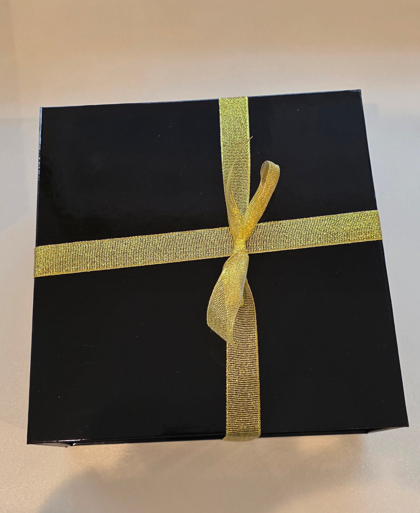 Spooky Autumn Wax Melt Gift Box โ Pumpkin Burner & Seasonal Scents